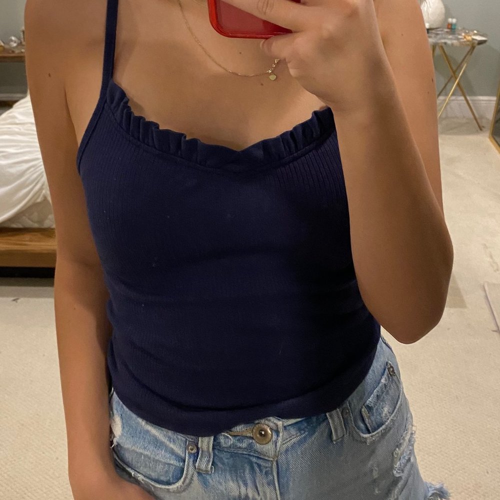 Forever 21 blue crop top